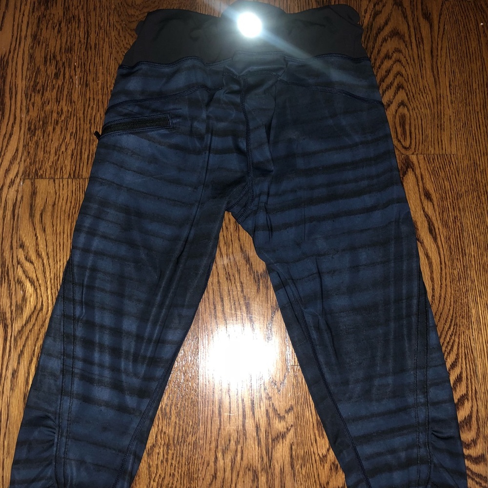 Lululemon cropped leggings